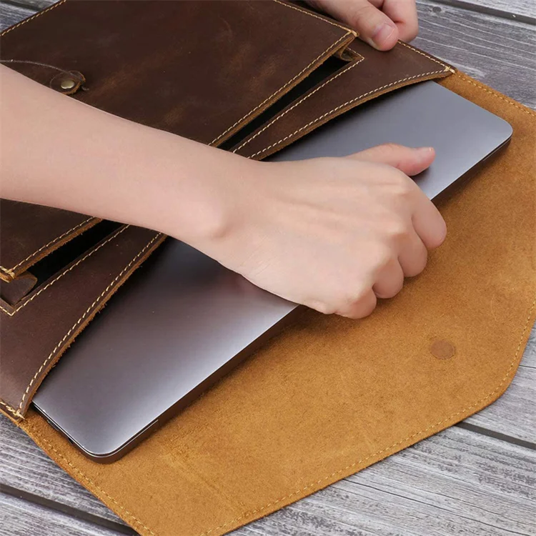 Premium Quality Latest Design Luxury Leather ladies laptop fashion luxury design computer bags 14 inch Laptop Handmade Sleeve Co