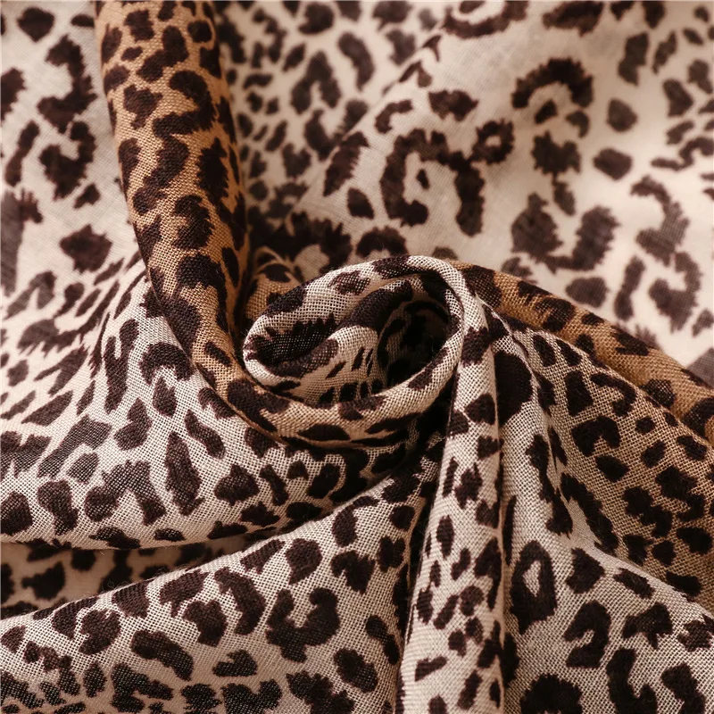 Newest Arrival Women Scarf Fashion Animal Leopard Soft Viscose Scarves Hijabs Brown Camel Leopard Pattern Printed Cotton Shawl