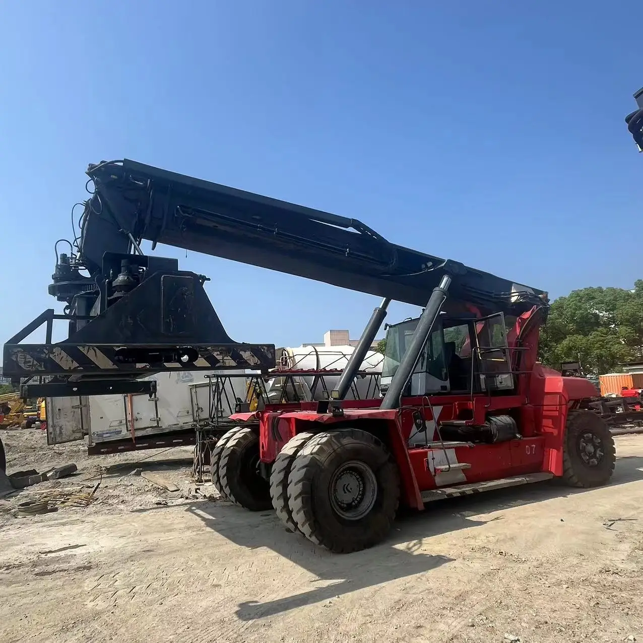 Original container and port lifting crane Kalmar DRF450 Finland reach stacker in discount 45 Ton Telescopic Handler