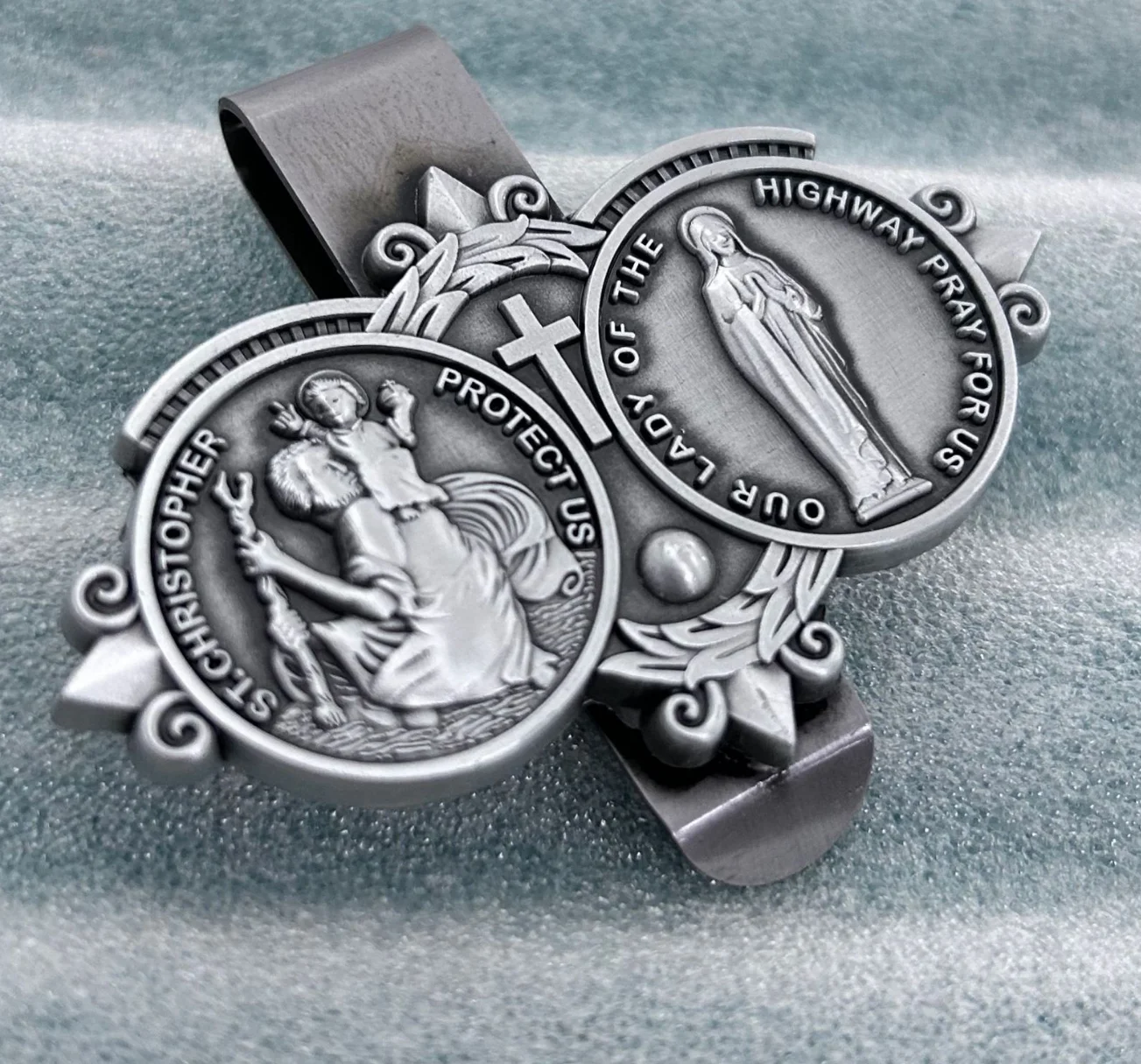 Wholesale Zinc Alloy Car and Automotive Charm Pendant Catholic St Christopher Protect Saint Christopher Visor Clip
