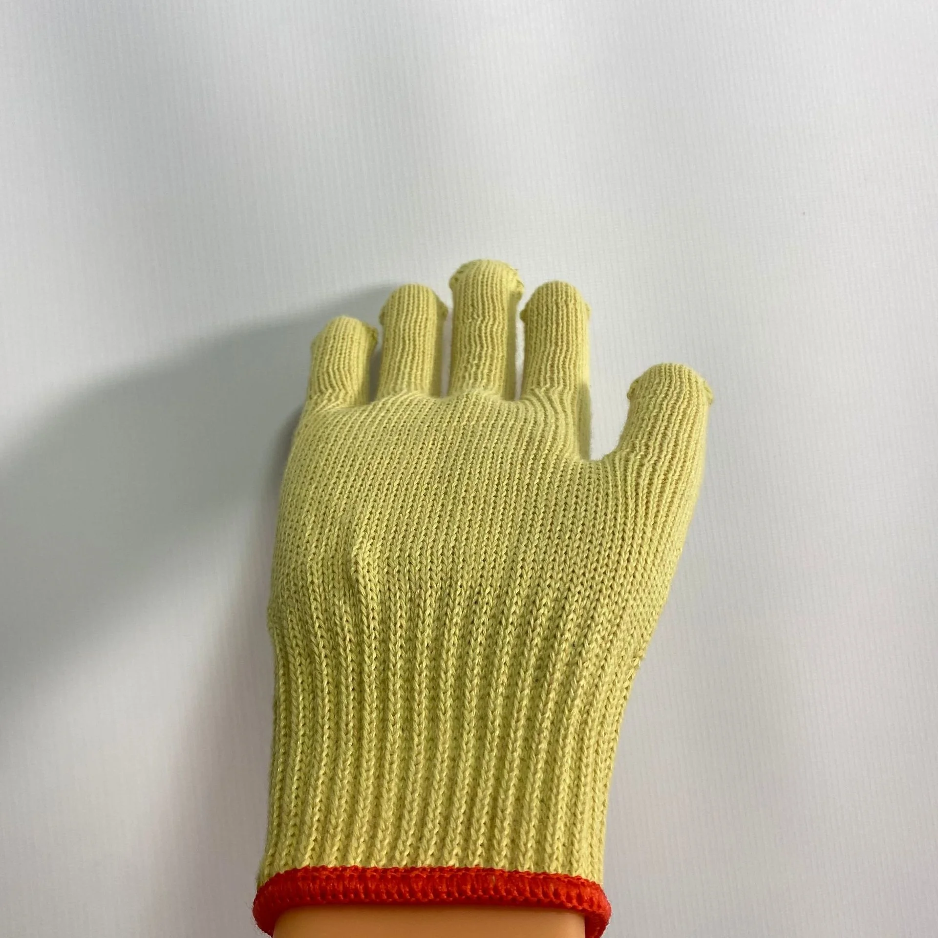 Kevlar gloves micro gradient factory spot anti-cutting heat resistant aramid anti-cutting Kevlar fiber wear-resistant anti-cutti