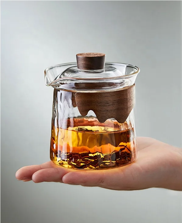 Chinese style  Creative High Borosilicate Glass Teapot with Filter Lid and Wood Grip