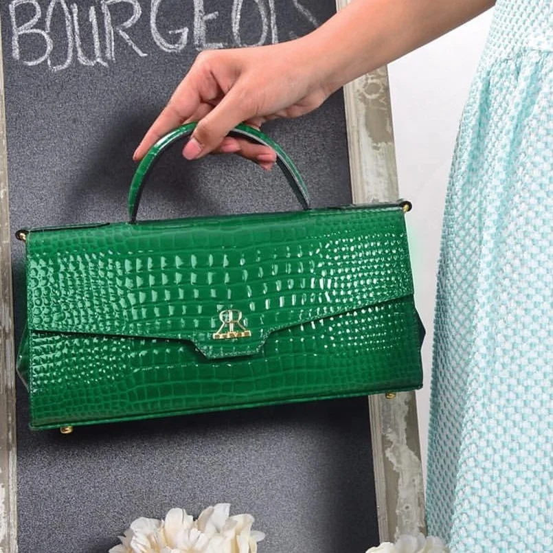 Luxury handbags for women, chic leather purse for women