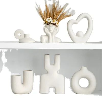 Новая современная ваза 2022 оптовая продажа керамическая для цветов Декор дома нордическая нестандартная простая белая