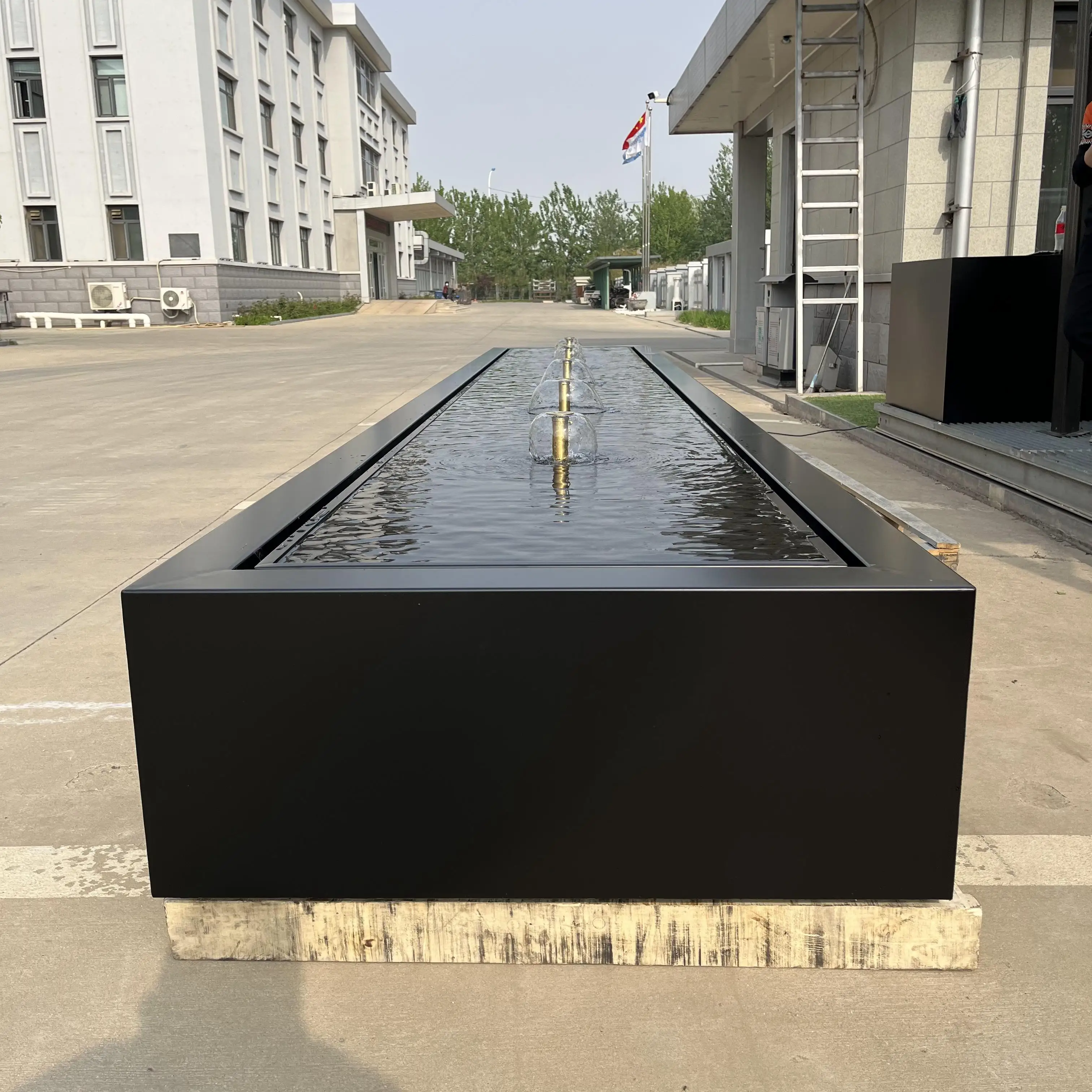 Modern Large Outdoor Garden Rectangle Metal Stainless Steel Water Fountain