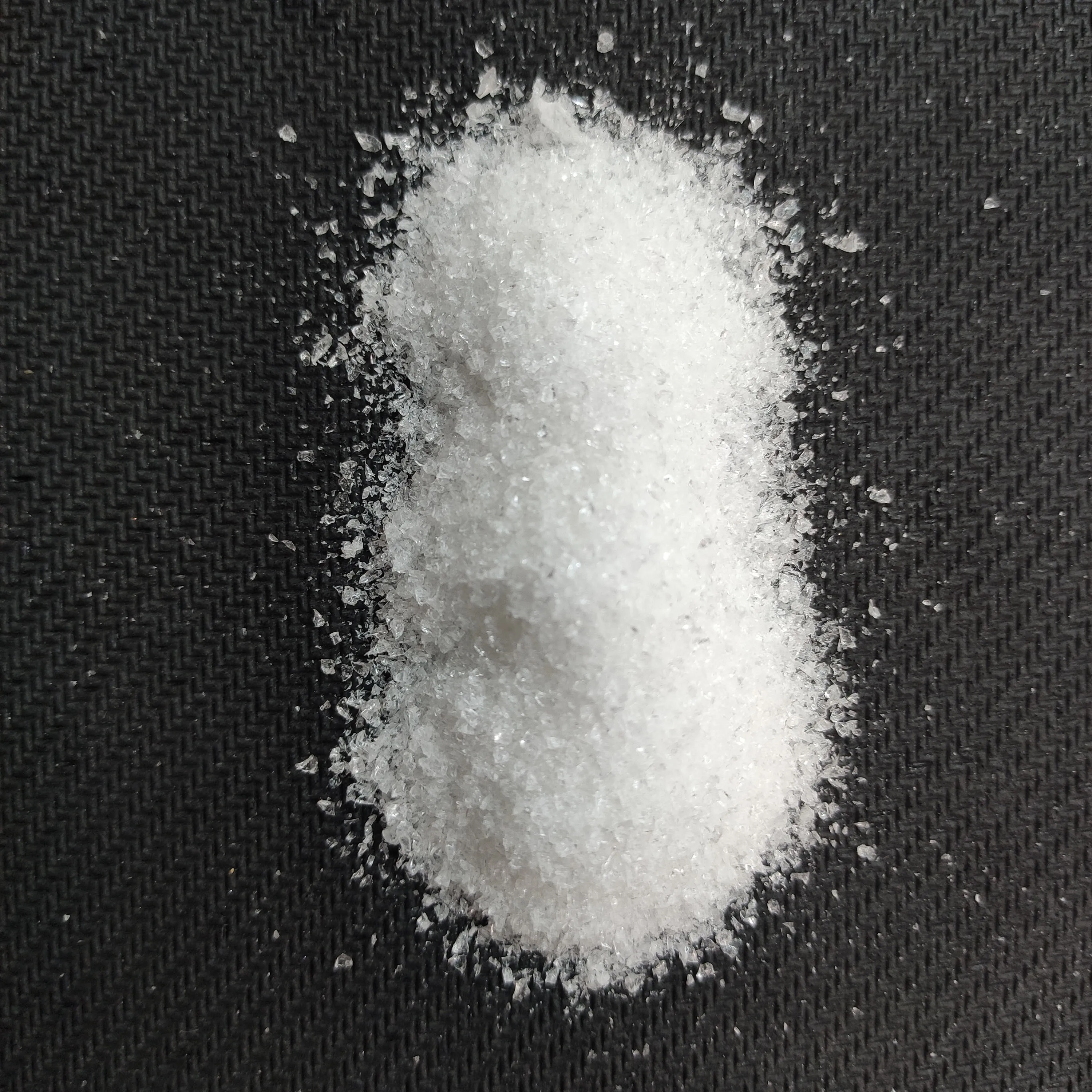 absorbing water polymer for the growing toys