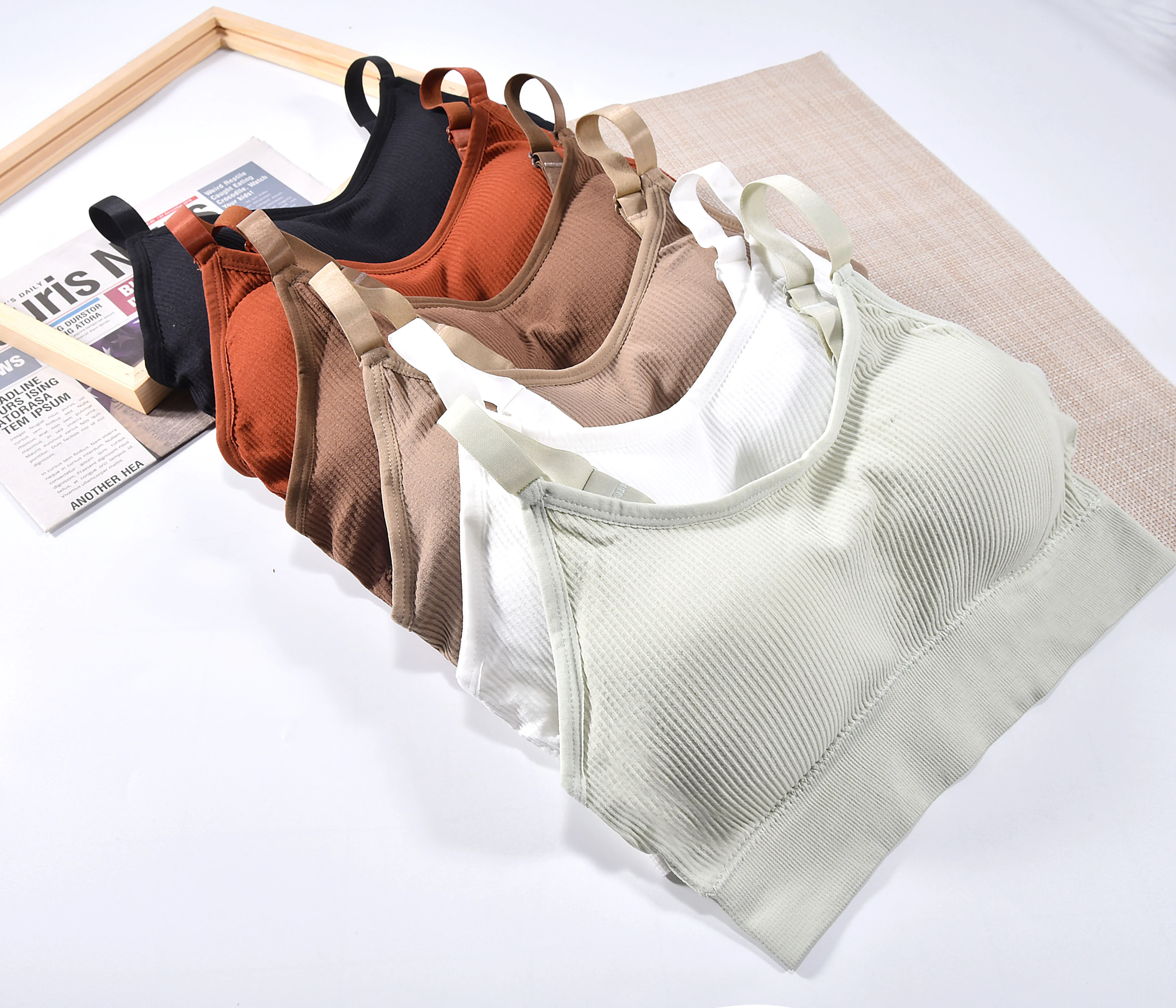 Fashion Stripe Sports Bra for Girls  Young  Fashion Yoga Bra  Comfortable Breathable Adjustable women Vest