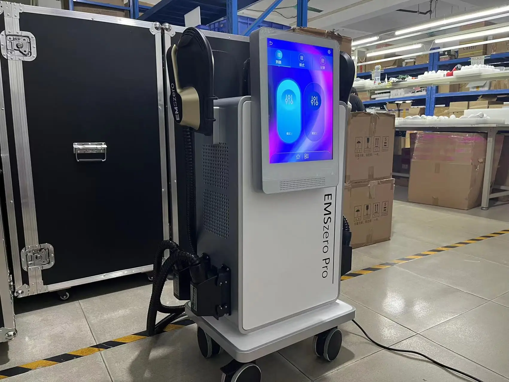 Supplier High Quality Low Price 4 Handles Muscle Stimulate Fat Removal Build Muscle Butt Lift Body Shape Massage Machine Rf