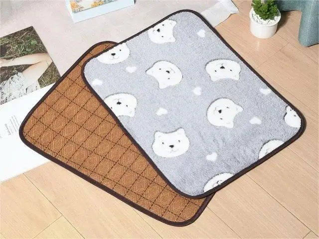 New Four Seasons Pet Mat Breathable Solid Pattern Sleeping Mat for Cats Summer Dog Mat for Comfortable Rest for Spring
