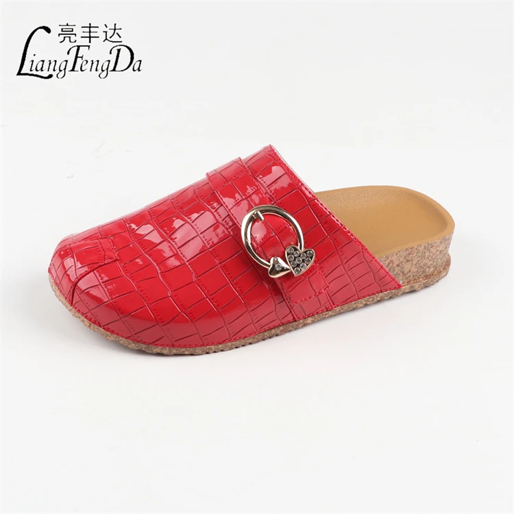 Summer Closed Toe Casual Half Slippers For Women Flat Female Ladies Soft Beach Leather Sandals Slides Slippers heel protection
