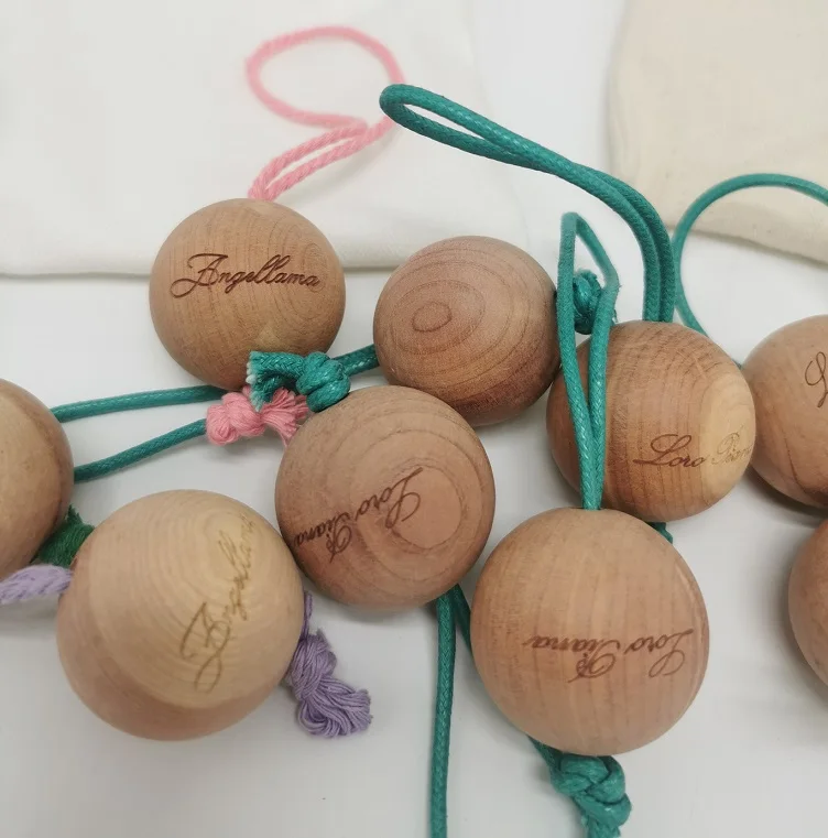 Cedar Wood Ball with hole Anti Moth Wooden Blocks Rings Cedar Wood Plank Cubes For Clothes Storage
