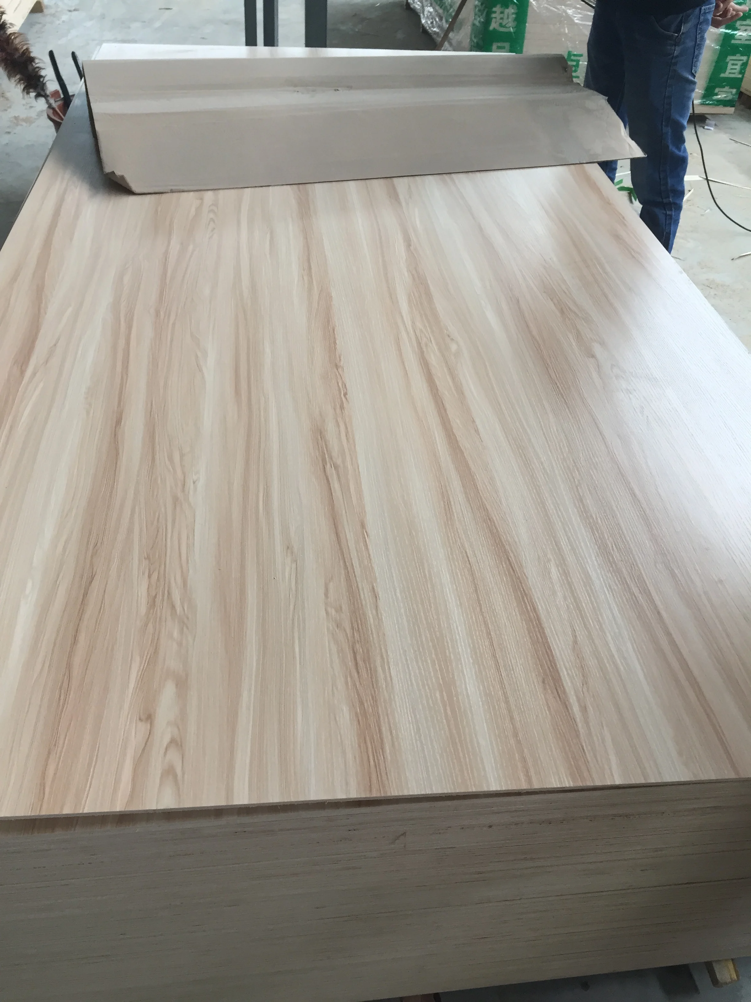 White melamine laminated plywood HPL laminated booard plywood veneer 16 18