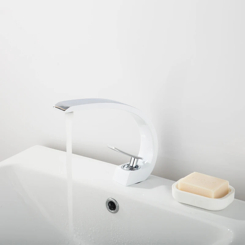 Factory Direct Sale Basin Faucet Bending Design Bathroom Basin Faucet Moon Shape Bathroom Faucet