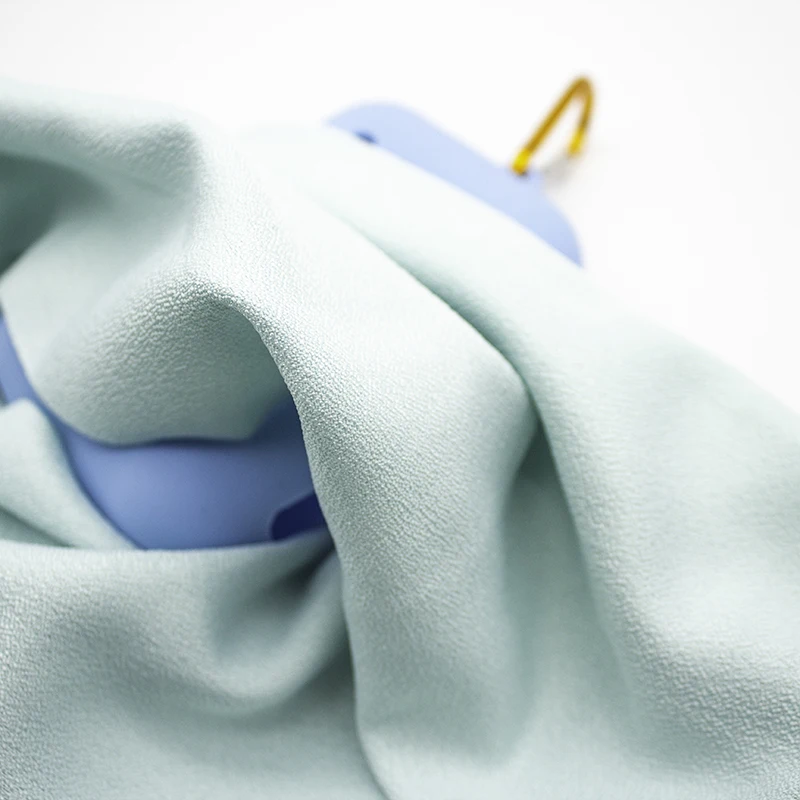 Portable Super Cooling Towel Travel Towel Quick Dry Outdoor Silicone Case Foldable Mini Compression Cool Towel