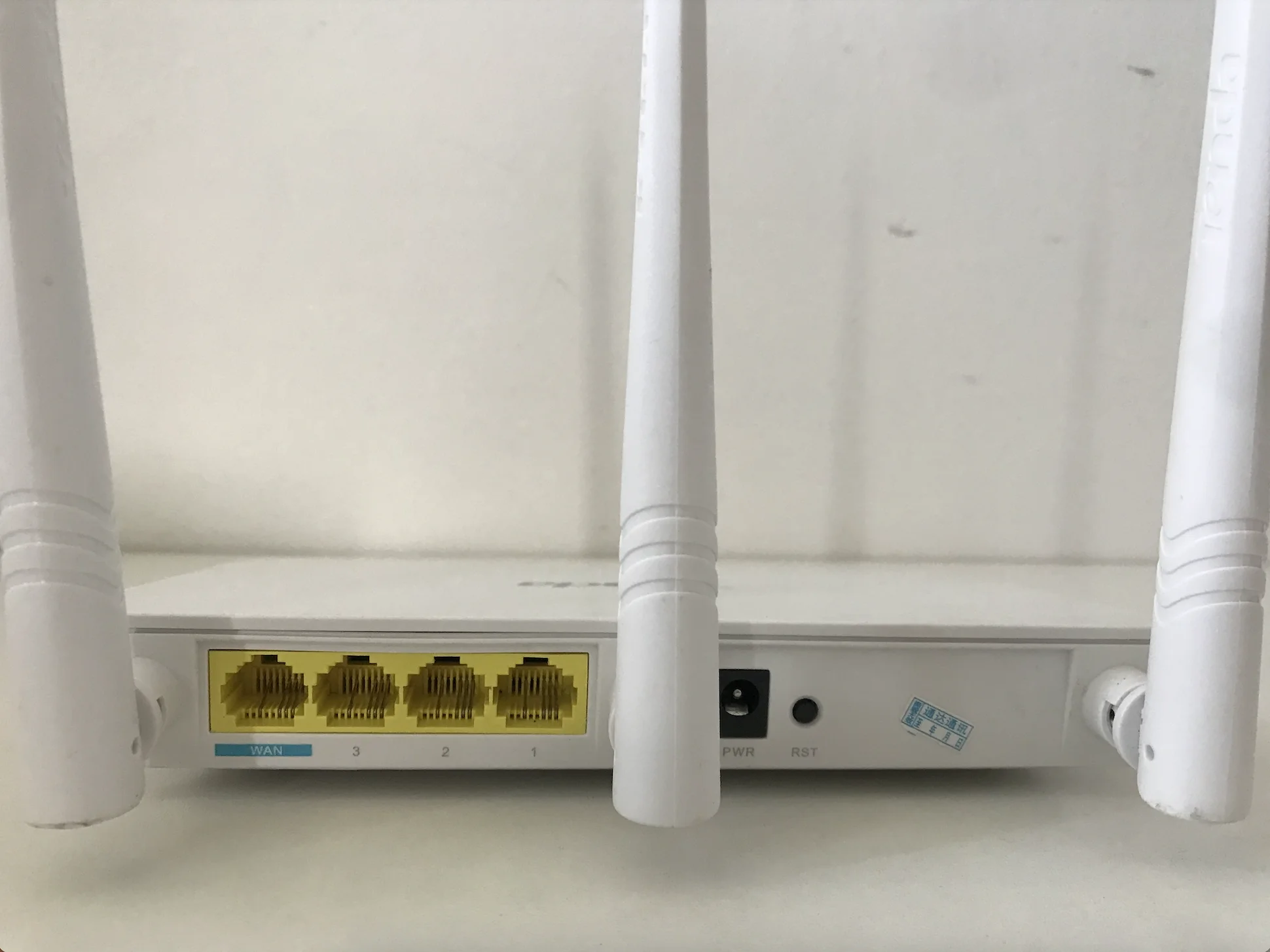 Tanda  a well-known brand of high-speed Wi-Fi  hot seller in 2021 The office Home wi-fi