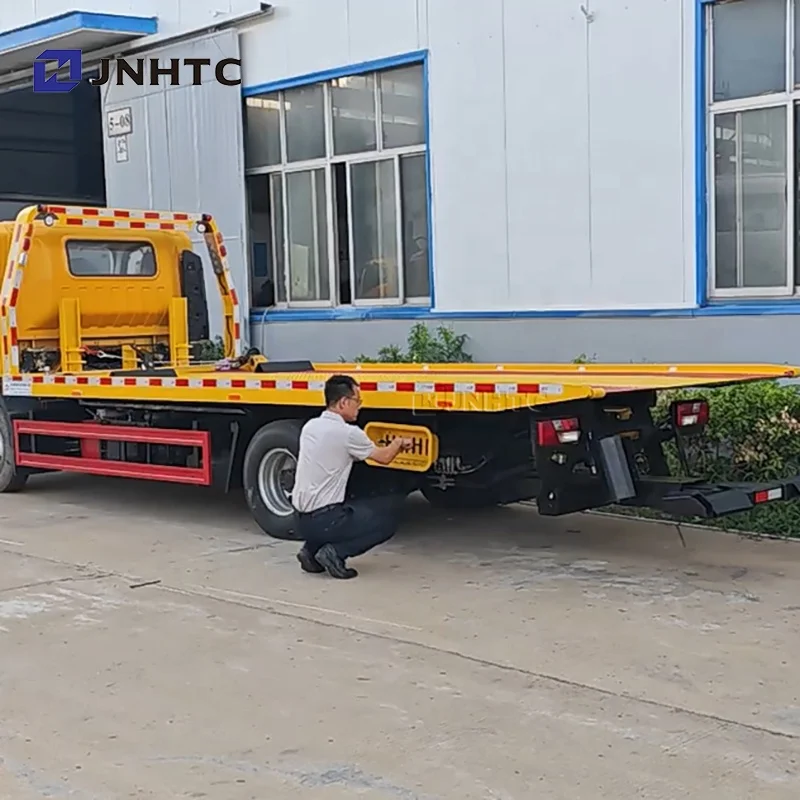 Cheap Price JMC Tow Truck Wrecker 4-5 ton Chinese Wrecker Truck Road Wrecker Tow Truck On Hot Sale