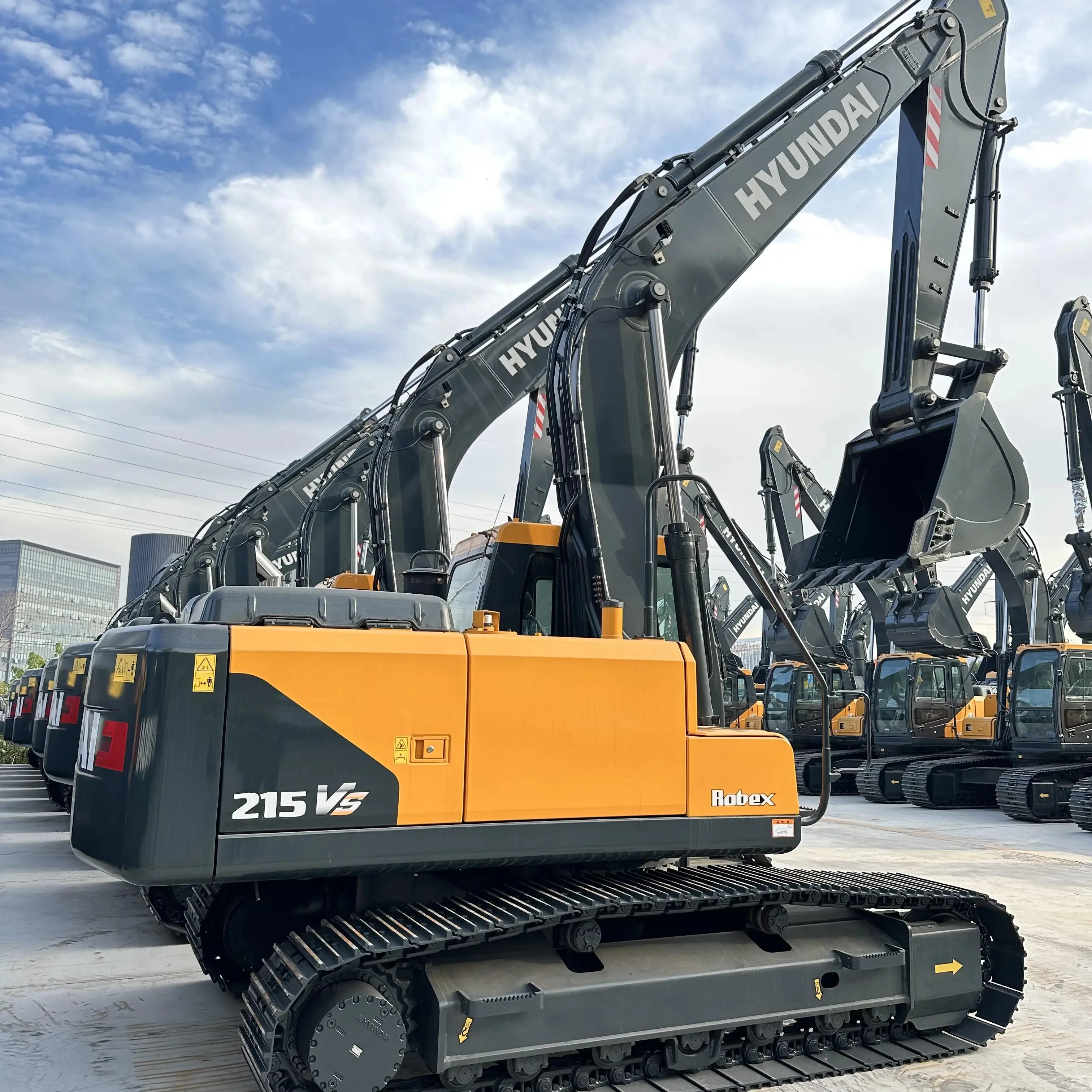 Original South Korea Brand new excavator hyundai 215-9 hyundai215 on sale hyundai 215 in Shanghai