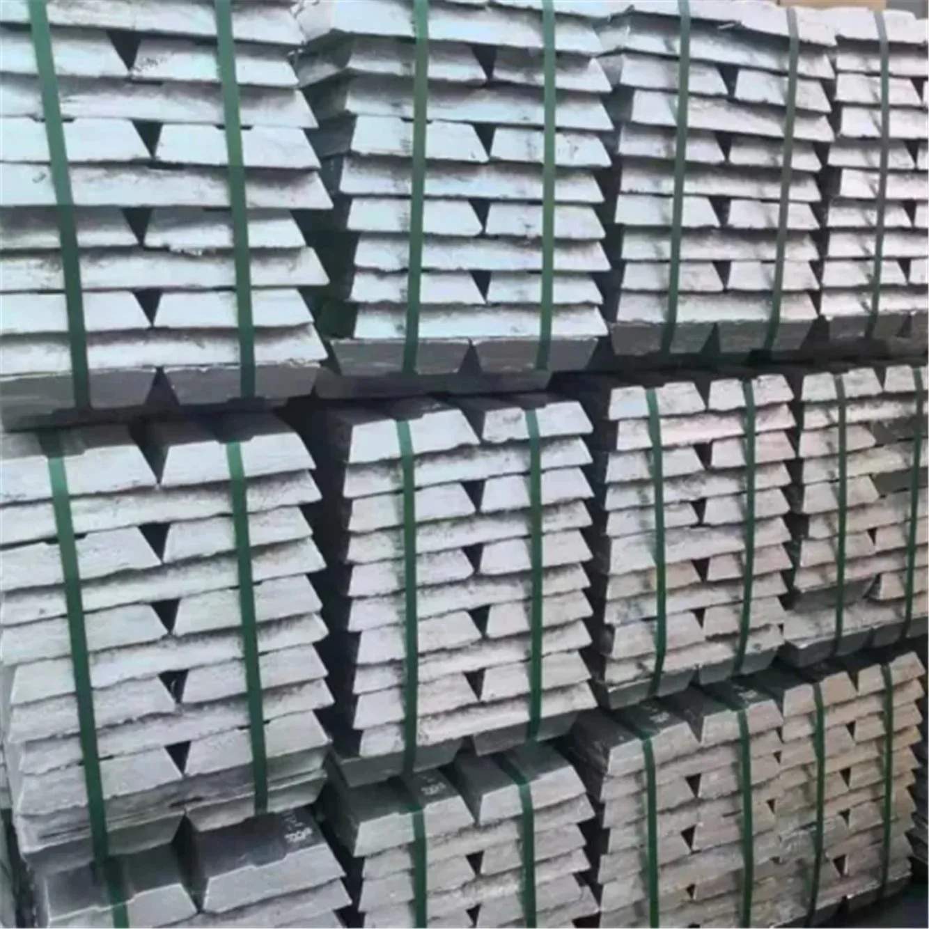 High Purity Zinc Ingot 99.995% Made in China at The Cheap Price Pictures & Photos