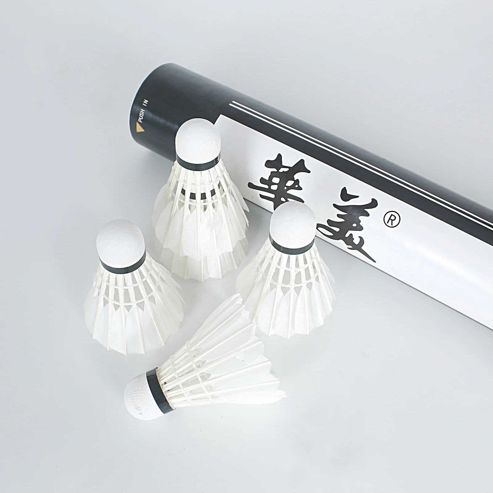 Factory Wholesale Cheapest Price With 12pcs/tube  High level Tournament Training Goose Feather Badminton