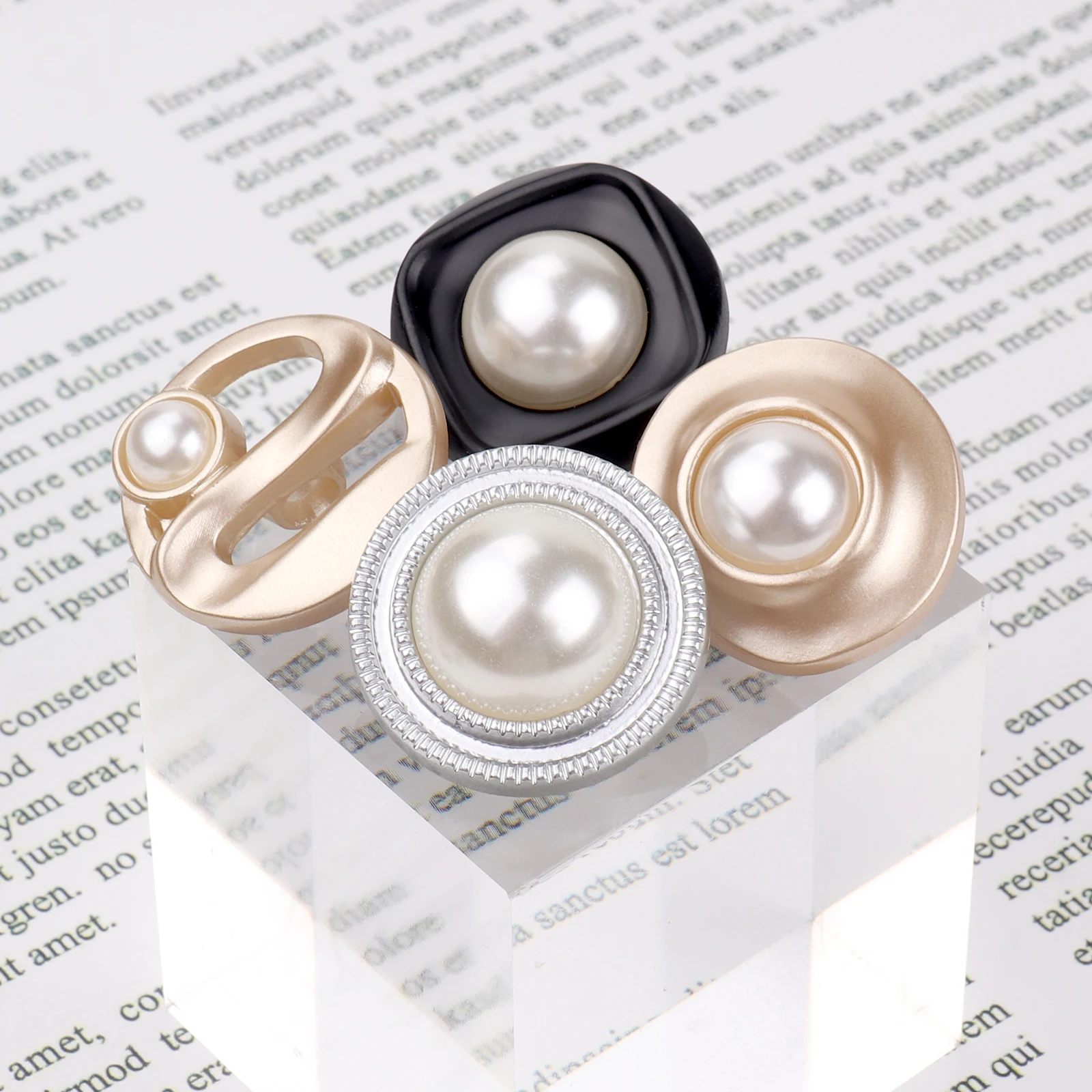 Mailida custom white round women plastic garment dome shank buttons for clothes, dress