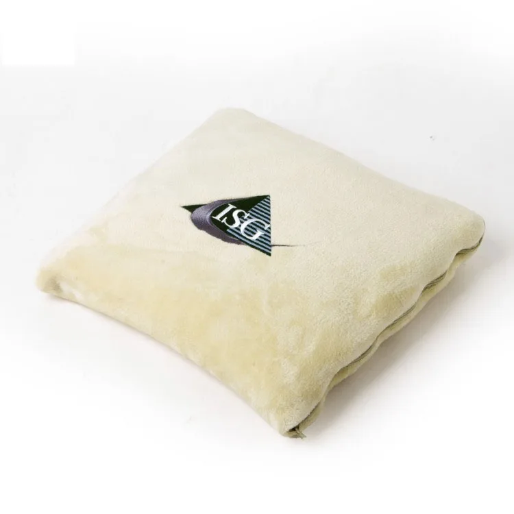100% полиэстер однотонное одеяло с вышитым логотипом фланелевая дорожная подушка из кораллового флиса 3 в 1