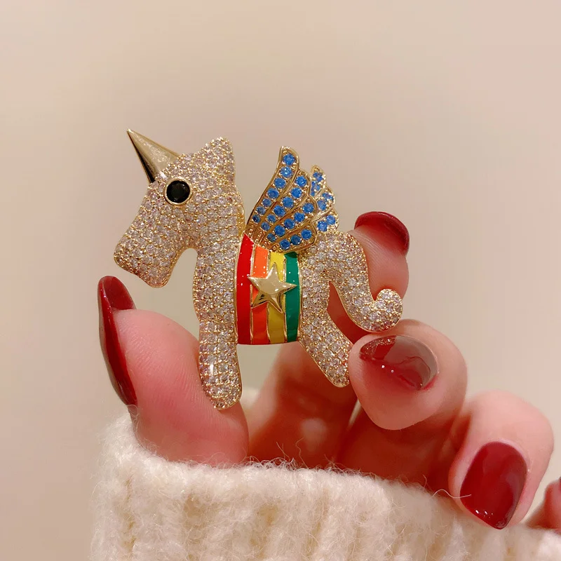 New Korean Cute Girls Coat Pin Colorful Unicorn Jewelry Fancy Zircon Brooch Crystal Horse Brooches