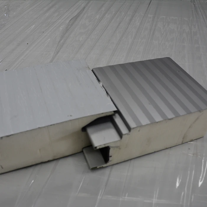 China colorful insulation material pu sandwich wall and roof panels