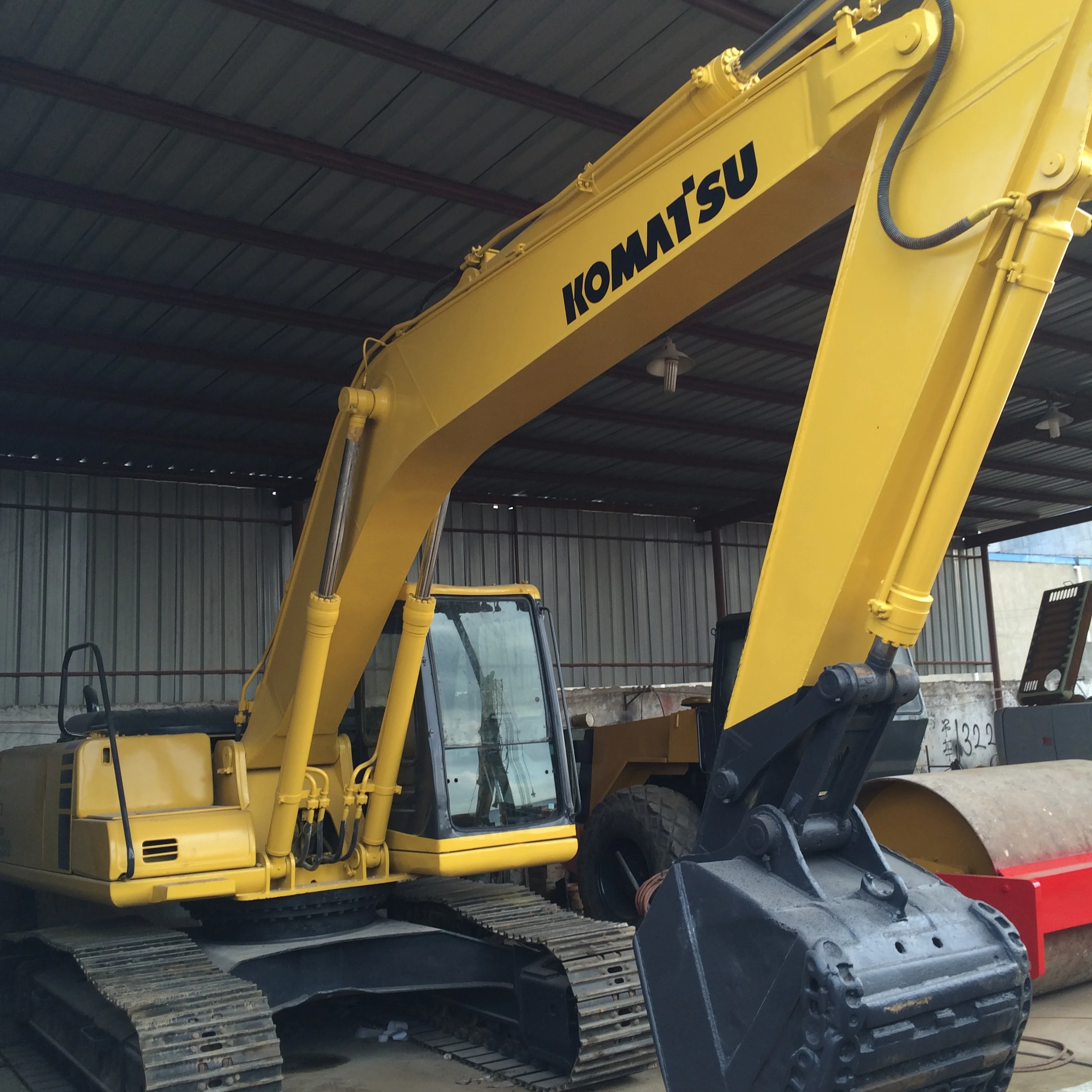 Other Construction Machinery used earth-moving equipment second hand  Komasu pc200-6 crawler excavator  on sale