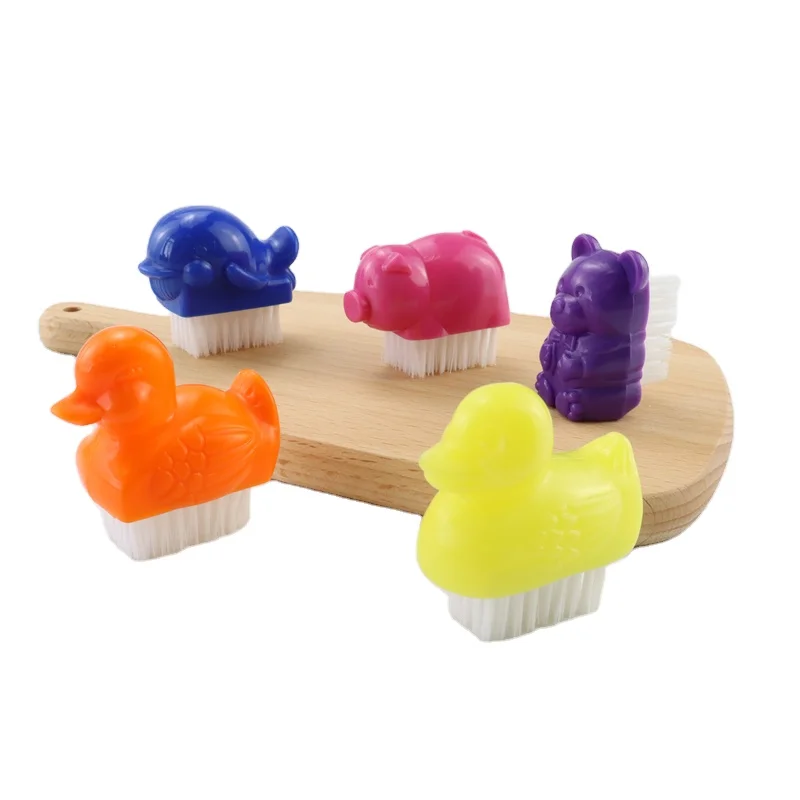 Hot sale cartoon animal shape plastic cute children bathing and hands-washing cleaning nail cleaning brush dust