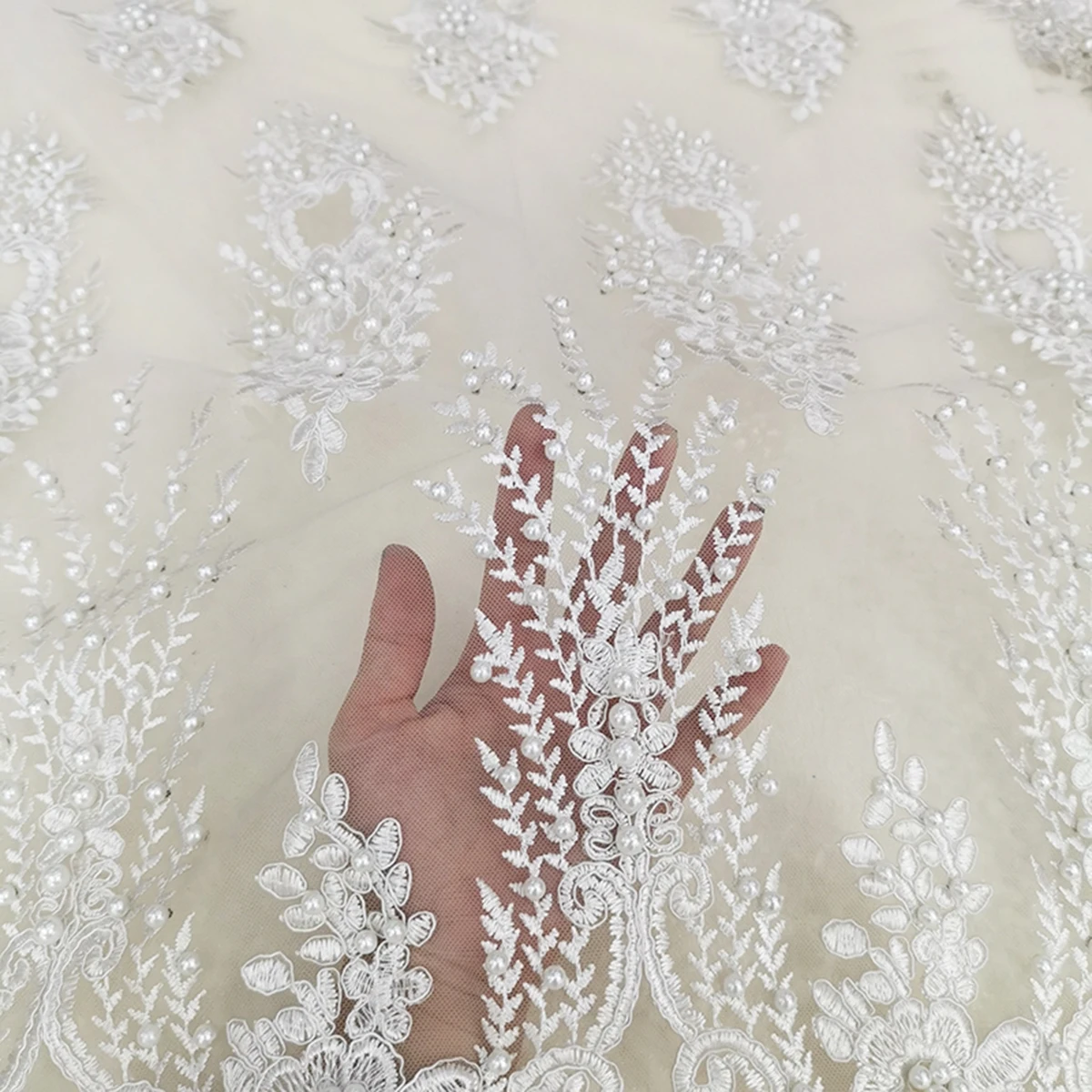 
Wholesale Embroidery Beaded White Guipure Bridal Lace Fabric For Wedding Gown Heavy Handwork Mesh Tulle Custom Clothing Textiles 