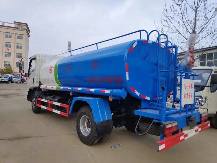 
Watering Vehicle 10000 Liter Capacity Water Transporting Tank Truck 