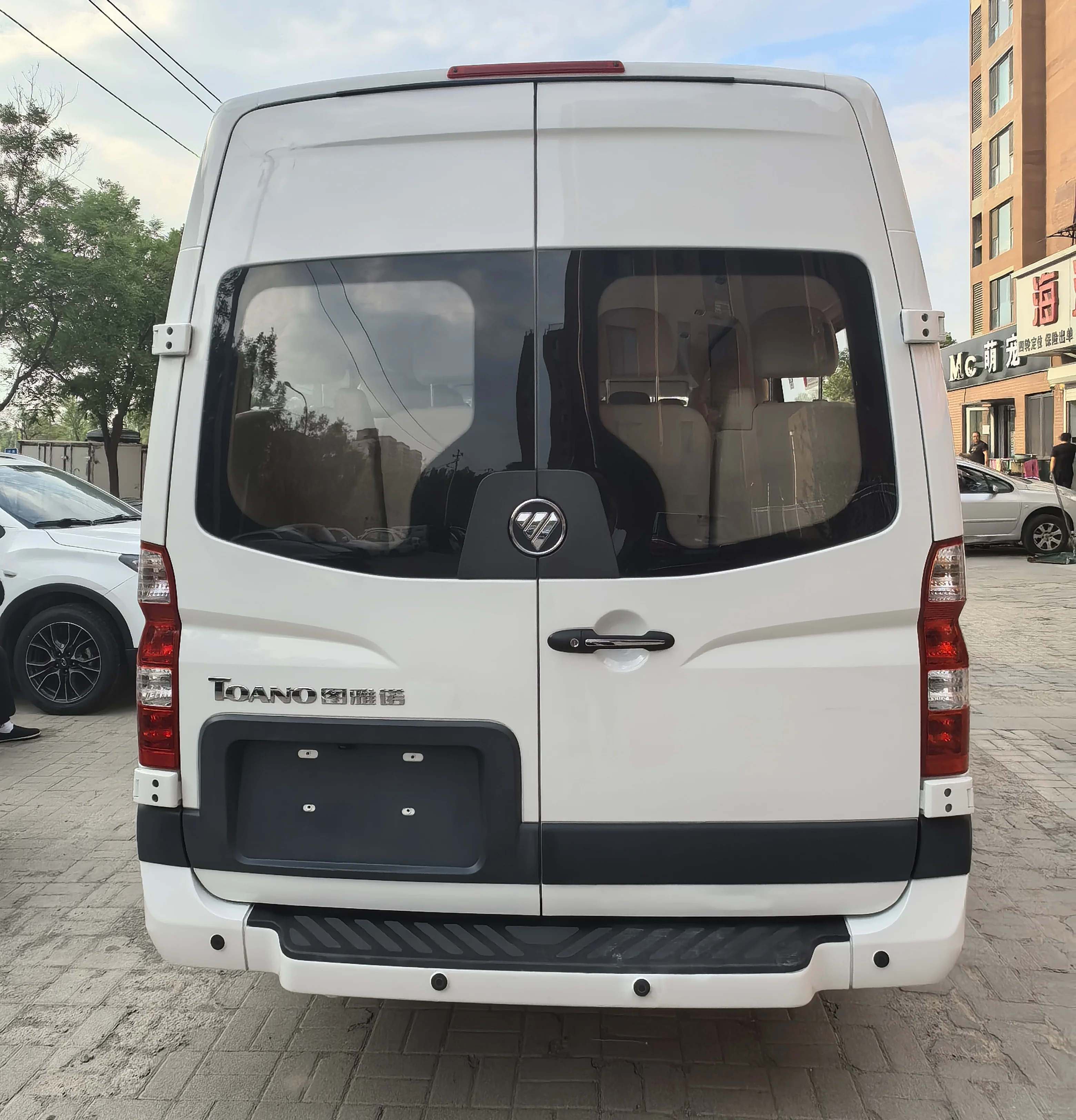 Foton Toano 16 seats petrol or diesel 2.5L passenger van bus