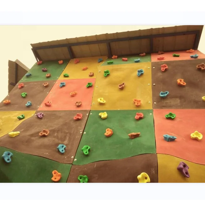 Bouldering Wall Climbing Indoor Traverse Rock Climbing Wall With Safety Equipment