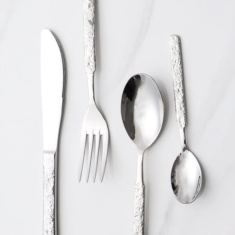 New 24 pcs flatware gift set textured stone design handle elegant wedding silver cutlery set 24 pieces