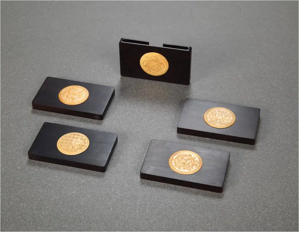 
2021 Hot Sale Special Customizable Gifts Birthday New Year Gift Rosewood Business Card Holder 