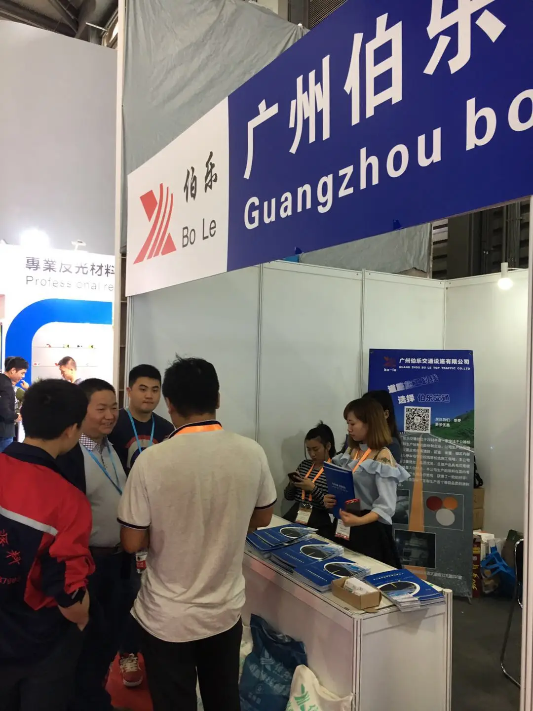 Manufacturer strong wear resistant highway marking paints thermoplastic Road reflective Paint