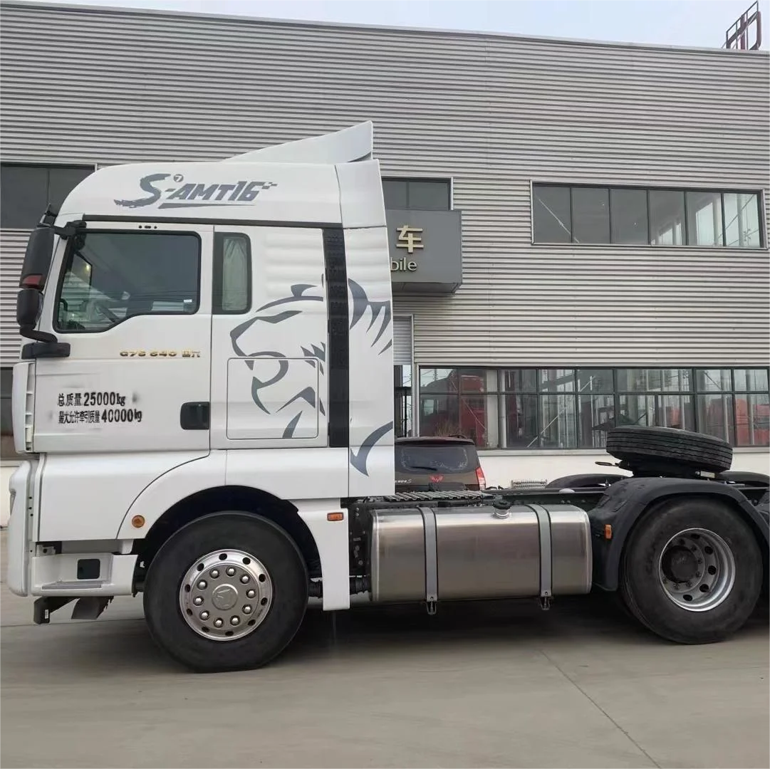 Головка тягача 6x4 с новым состоянием ручной Sinotruk коробка передач Мужской дизельный двигатель