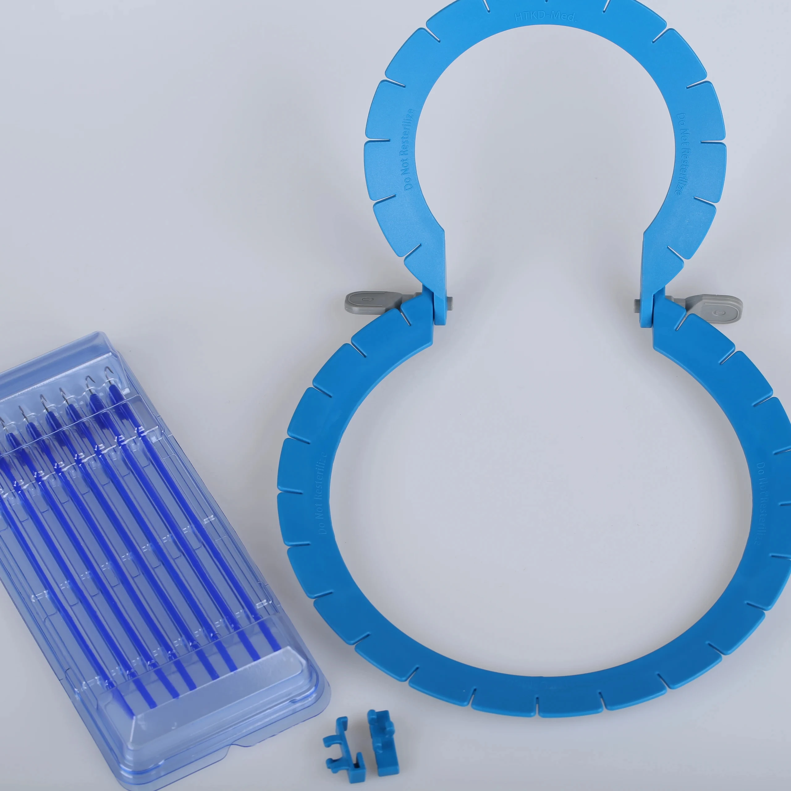 Ring Retractor System for hospital comsubles the basis of surgical instruments with CE approved