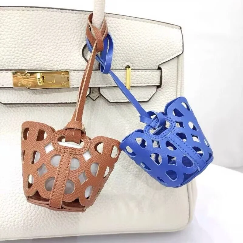 custom bag charm New designer car keychain mini coin purse headphone bag charm airpods bag accessories for women luxury handbag