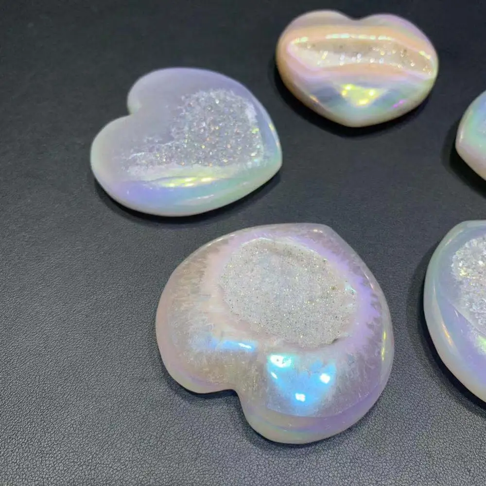 Оптовая продажа природный гальванический Агат aura agate жеодовый кристалл в форме сердца для украшения