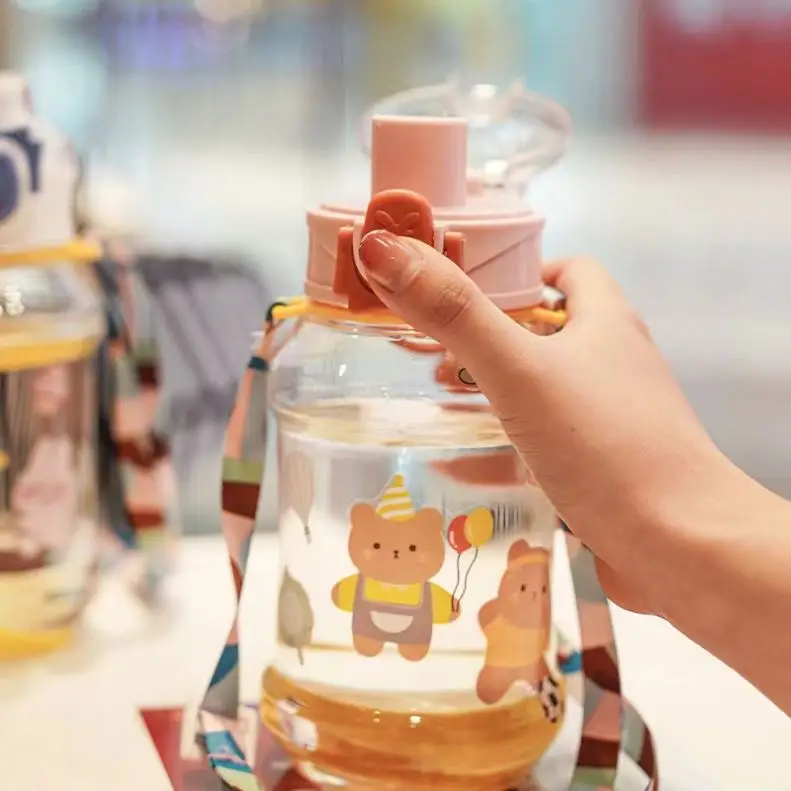 670ml Water Bottle With Straw Kids Girls Portable Travel Bottles Gym Sports Fitness Cup Summer Cold Water Juice Drinking Bottle