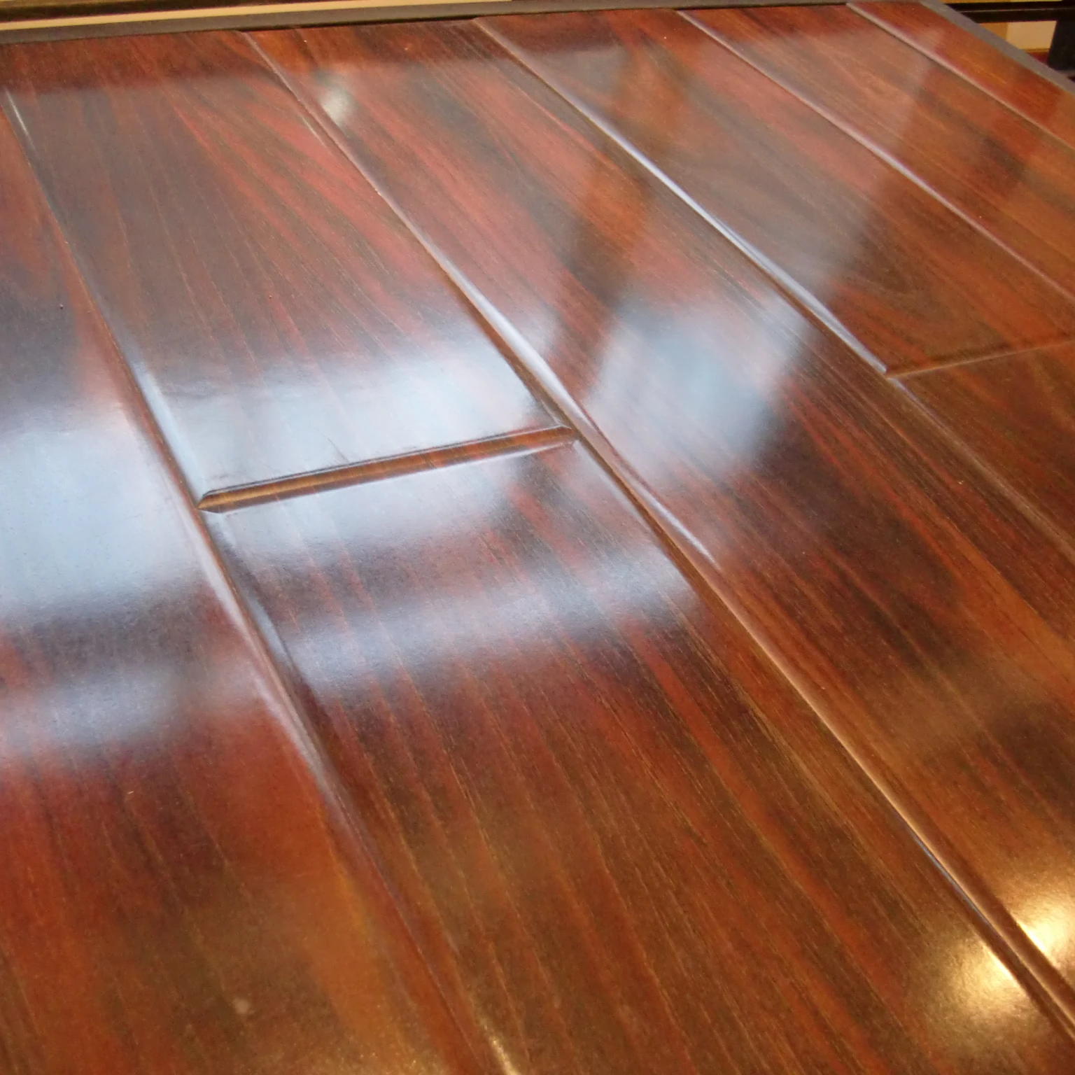 Online Wholesale Click Wood Floor 3d Distressed Wooden Plank HDF Laminated Floor Laminate Flooring Custom