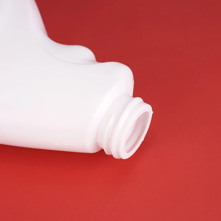 Wholesale 500ml White Detergent Bottle HDPE Cleanser Trigger Spray Bottle Plastic Pump Chemical Trigger Sprayer Bottle