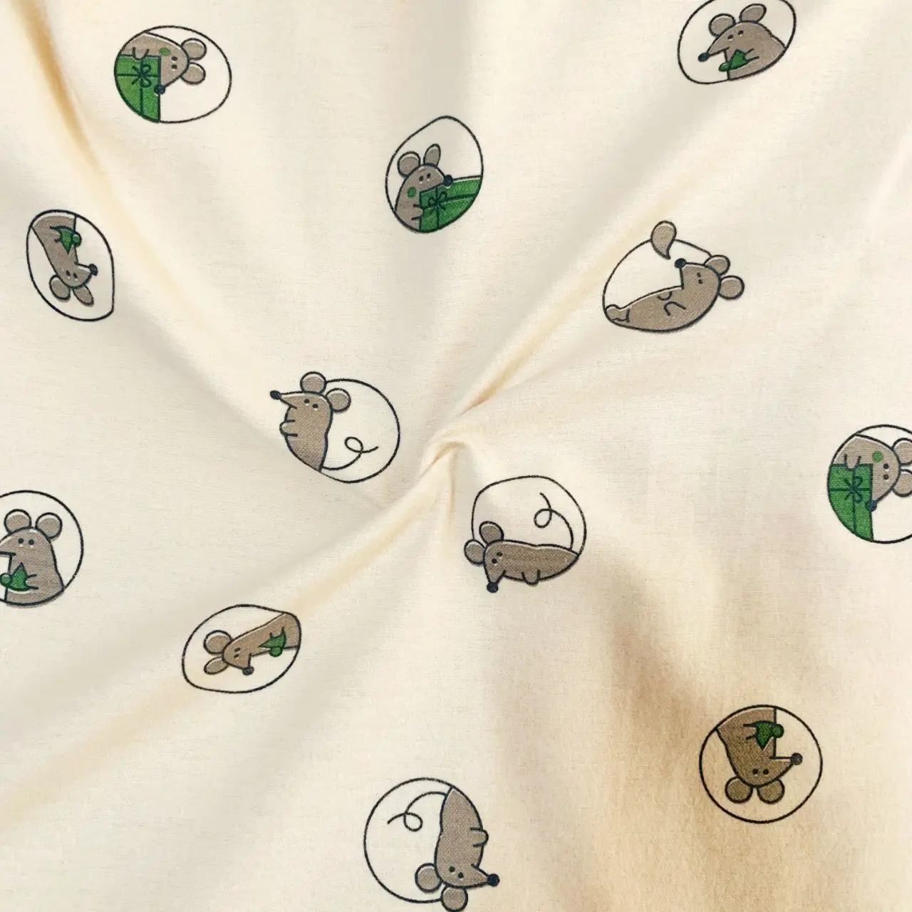 No MOQ Best price Soft Cotton printed flannel base fabric Children clothes women pants shirt dress material