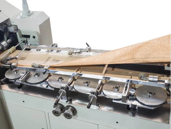 Most reliable customized transparency fill customized paper bag LSD-700B high speed and efficiency paper bag making machine.