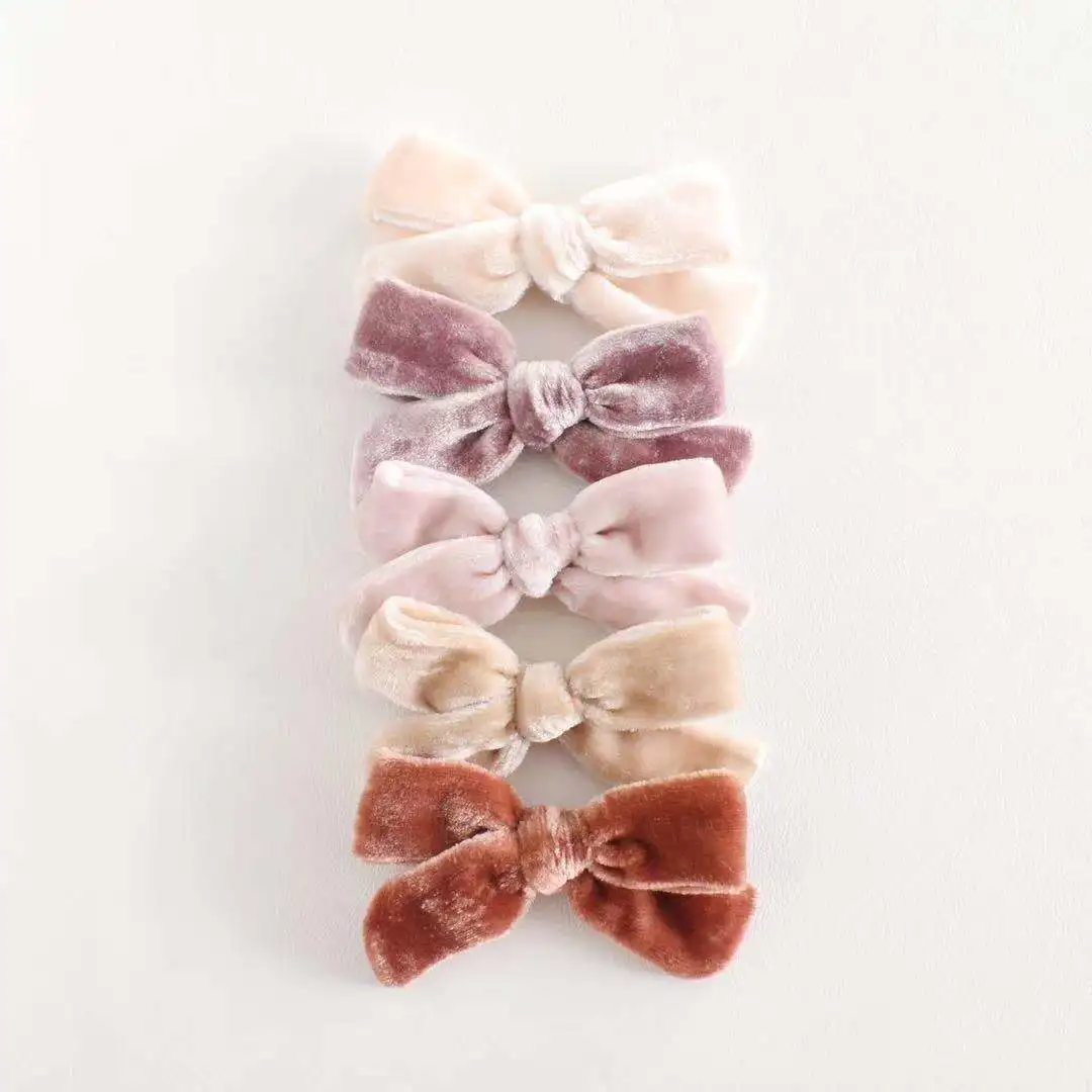 Baby Girl custom handcraft velvet bow clips velvet headband velvet fable bow