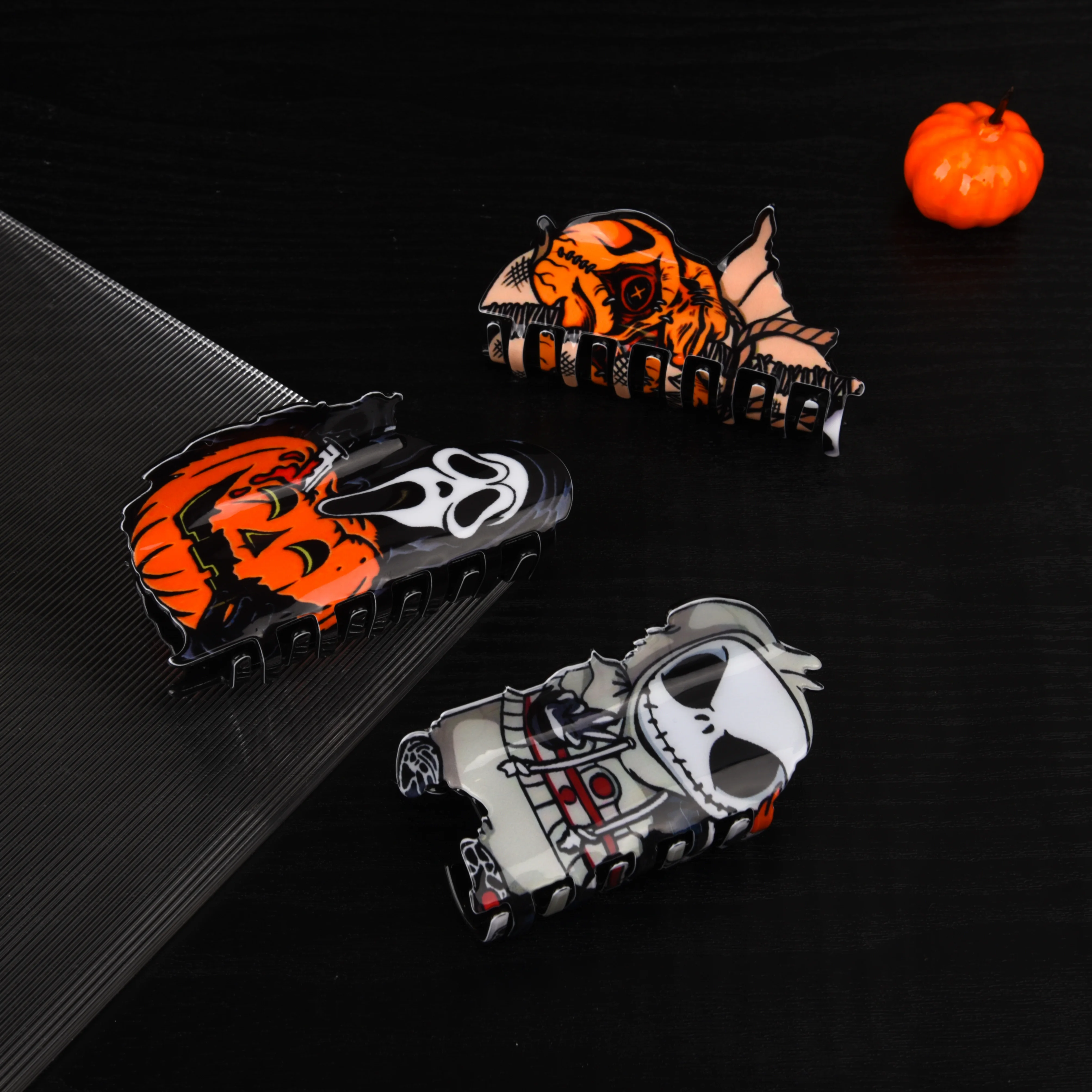 YJL Halloween Ghost Face Characters Print Halloween Cool Design Girls Clip Festival Hair Claws PVC Hair Claw Clips