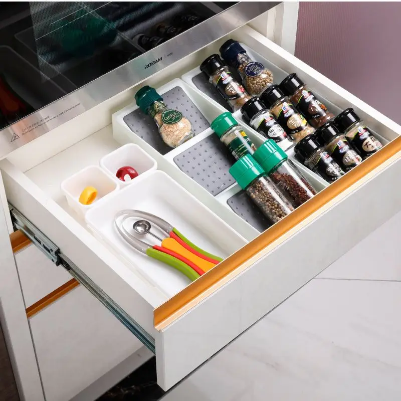 Stock wholesale kitchen use 3 tier divide rect platform plastic spice rack / organizer spices in drawer