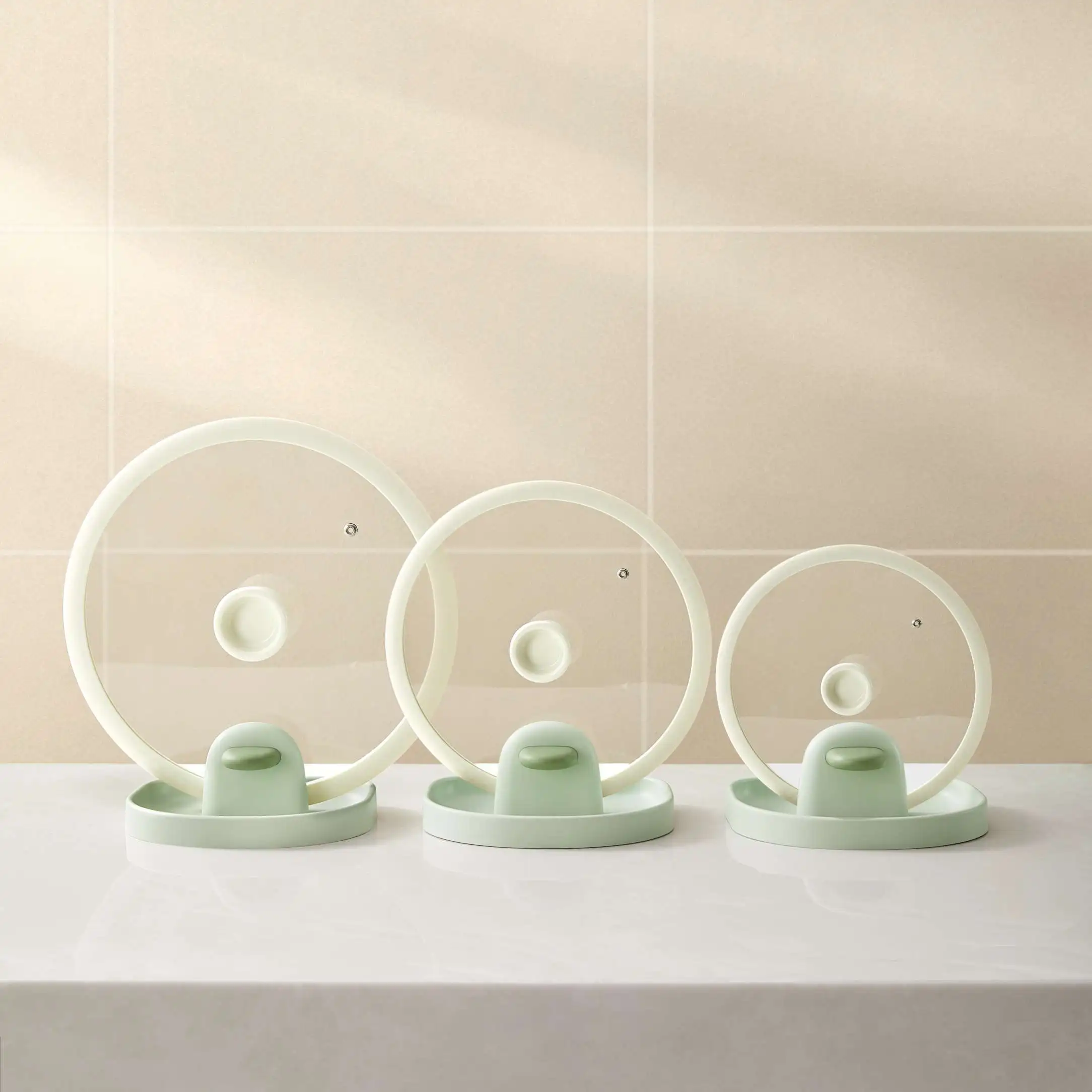 Cartoon Design Home Kitchen Storage Rack Plastic Cutting Board Rack with Sink Stand Lid Frame Rack Perforation-Free