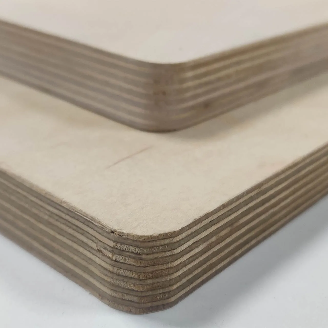 Factory 1220*2440mm Full Birch Plywood Sheet 16mm Birch Plywood Panel For Furniture